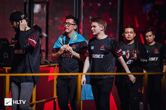 创梦天地卡拉彼丘手游正式公测 股价盘中上涨超3%